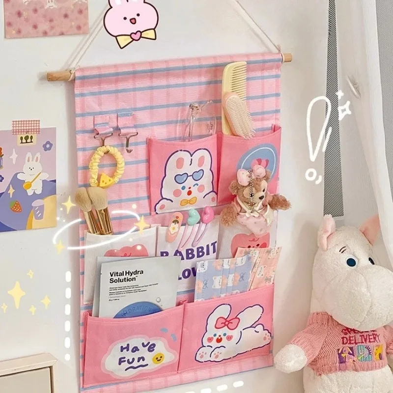 سلة معلقة متعددة الشبكات مثبتة على الحائط، حقيبة تعليق كرتونية، حقيبة تخزين حائطية لطيفة، لا حاجة إلى ثقب خلف الباب #4