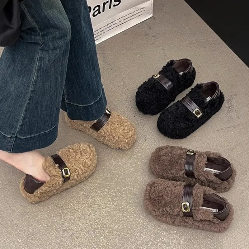 

Women's Fashion Retro Versatile Casual Low Top Cotton Shoes 2025 Winter New Soft Sole Comfortable Warm Slip on Plush Flat Shoes