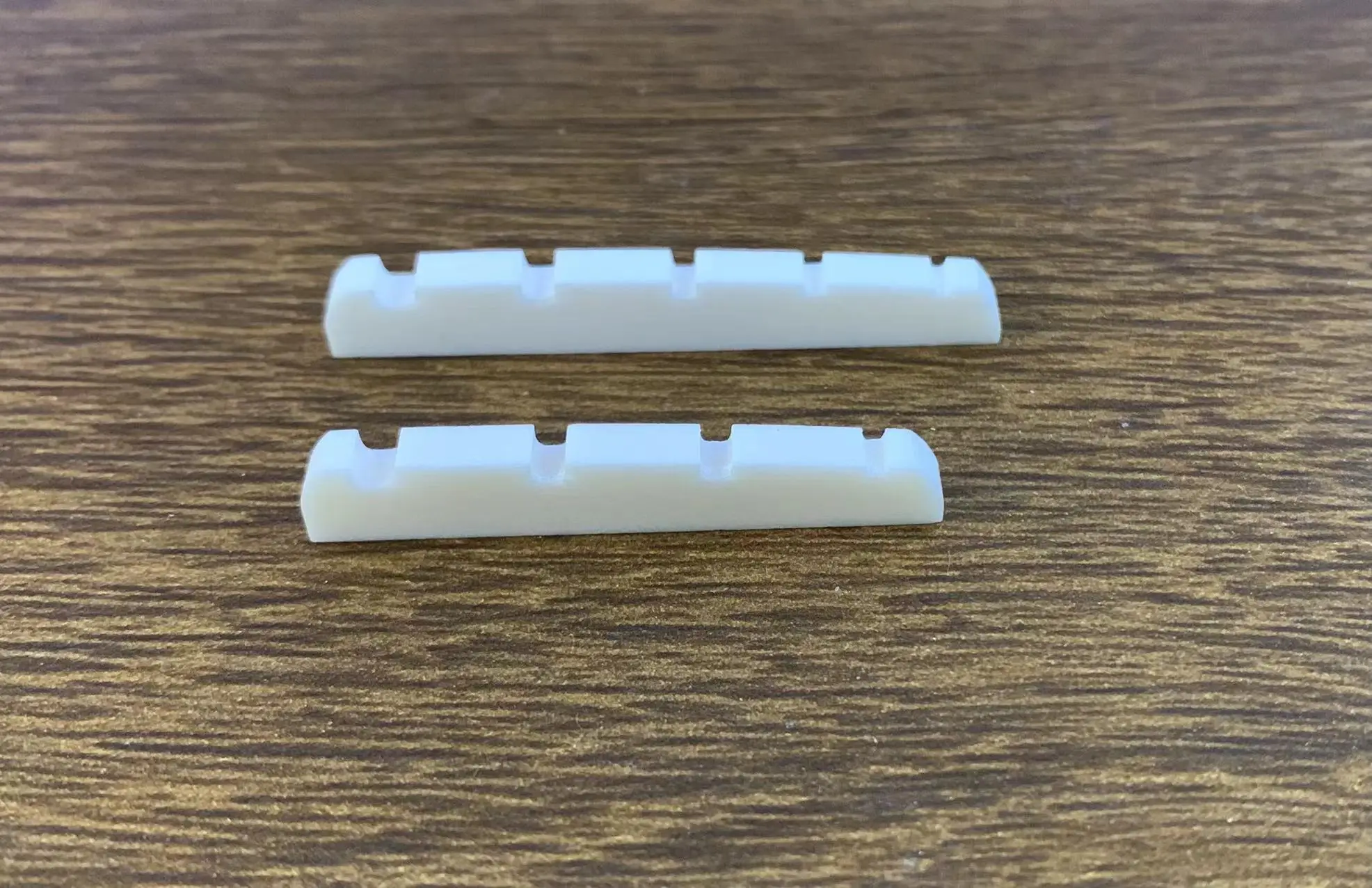 Professional Slotted Bone Nut (38/43/45x3.5x6mm)for 4 / 5 Strings Electric Bass Guitar Accessories in Stock Discount