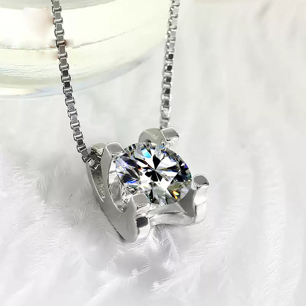 0.5/1/2carat Moissanite Pendant Necklace with Certificates 925 Silver Bull's Head Setting Solitaire Diamond Neck Chain for Women