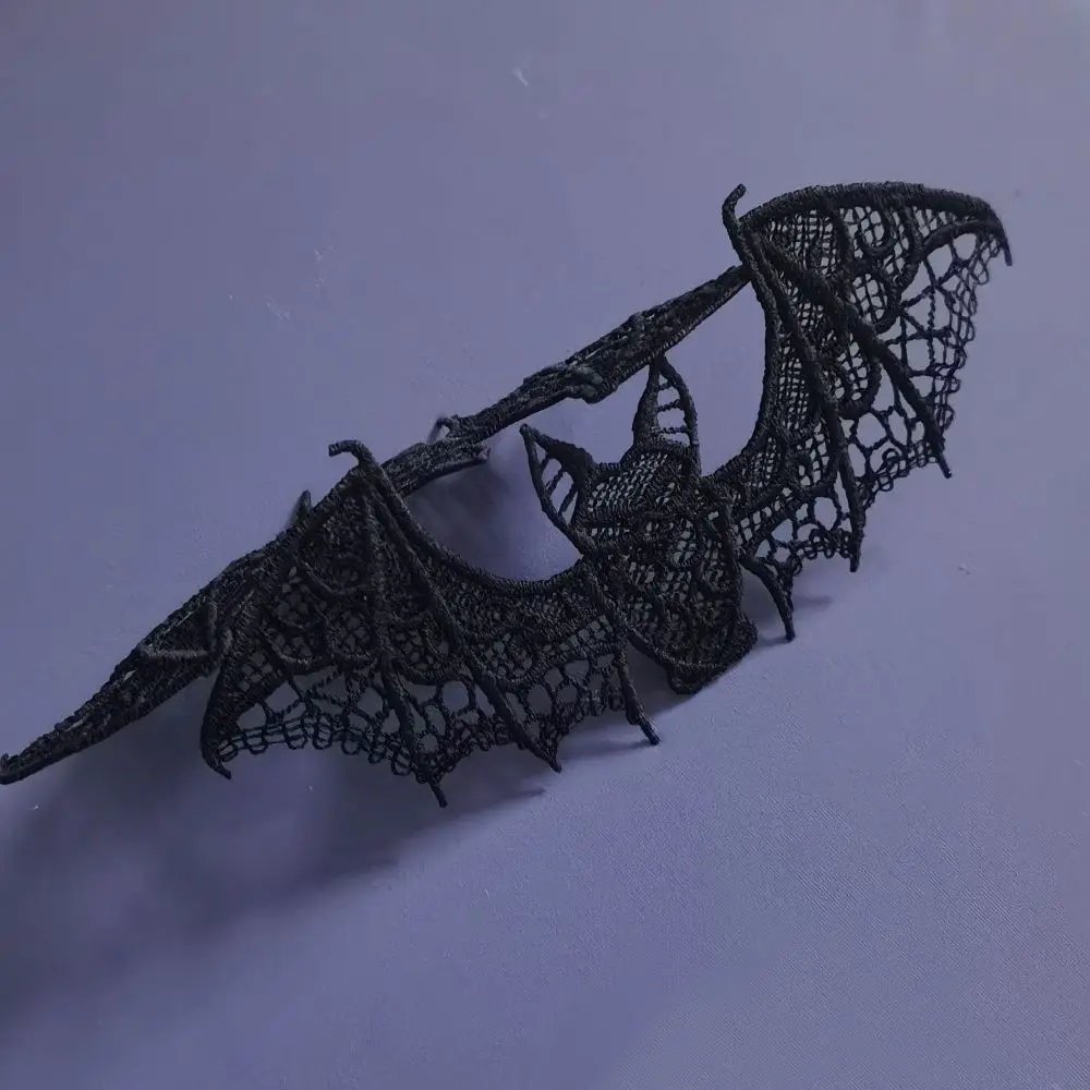 Black/White Bat Halloween Festival Decoration Lightweight Realistic Lace Bat Pendant Multi-purpose Halloween Room Decoration