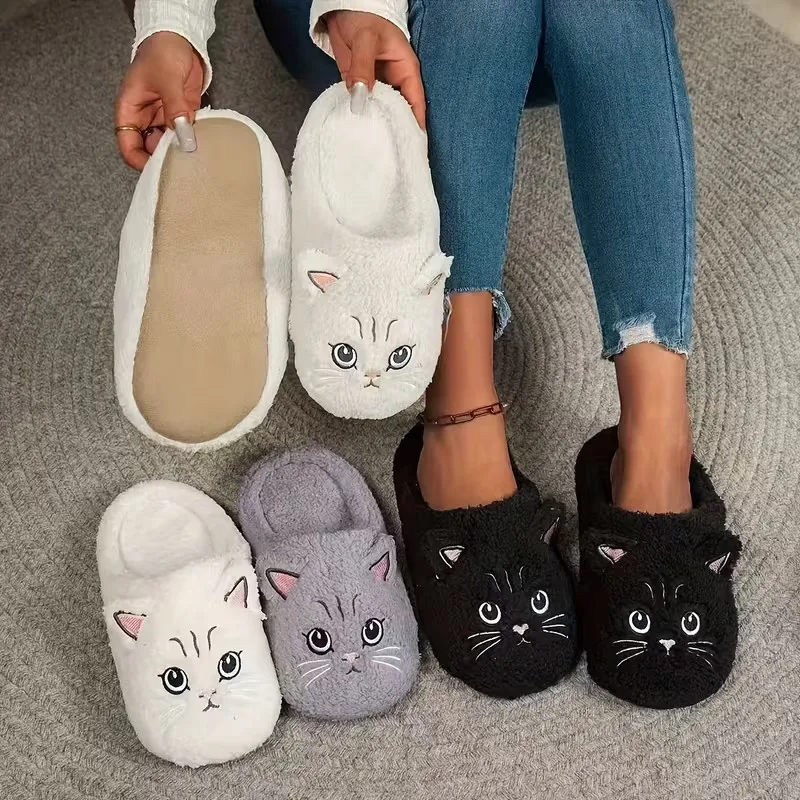 Pantufas de pelúcia unissex, confortáveis e com bordado de gato – calçado de interior quente, silencioso e macio para casais (outono/inverno).
