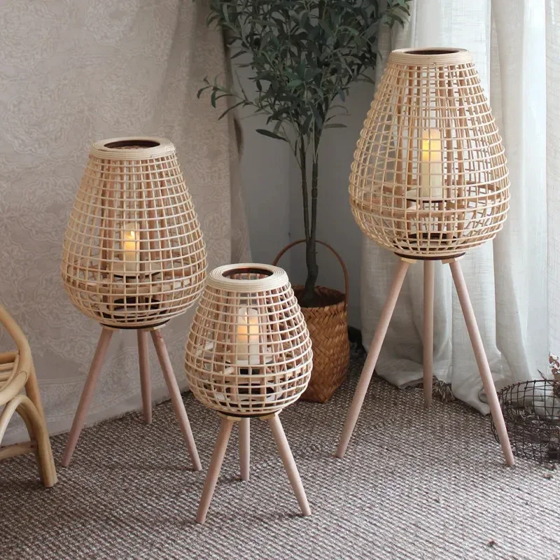 

New Chinese Candlestick Rattan Homestay Courtyard Decoration Lantern Plug-in Floor-to-ceiling Wind Lamp with Legs Candle Holders