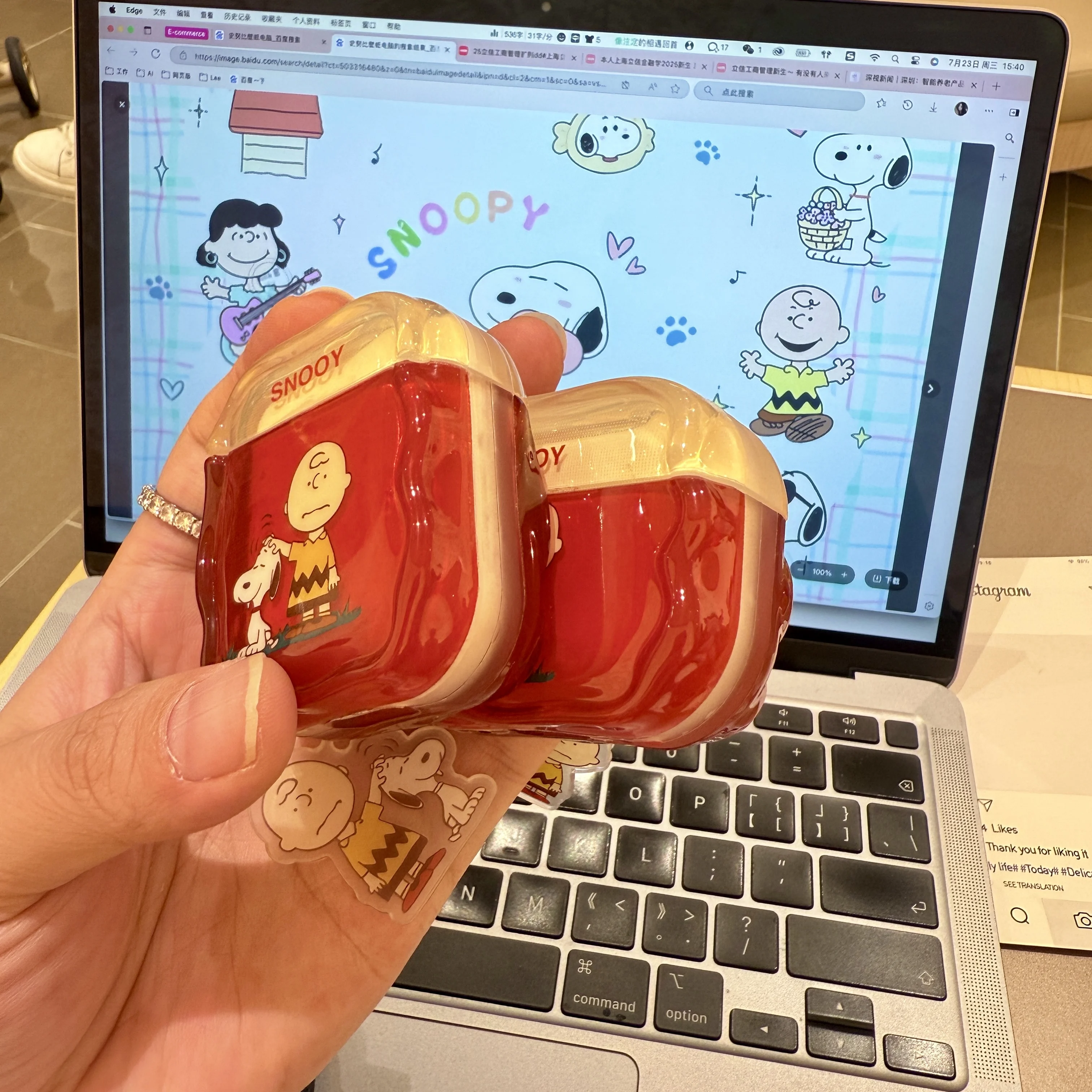 Vivid Obvious Red For Snoopy Cute Cartoon Lightweight Anti-Drop For AirPods 4,1 2,3,Pro,Pro 2,Pro 3 Cartoon Version Style Case