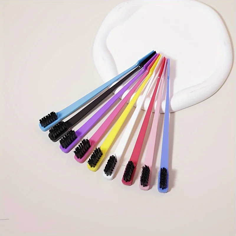 A double-edge hairbrush comb suitable for regular hairstyles, with bristles