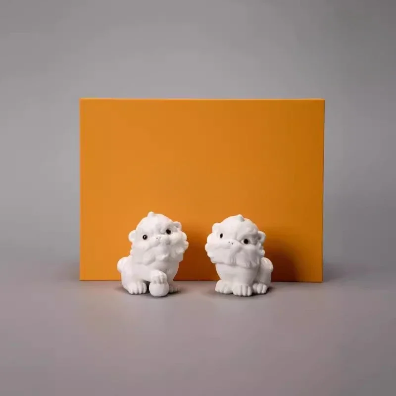 Ceramic Lion Ornament Lucky Feng Shui Decor for Home Office Tea Table Desktop