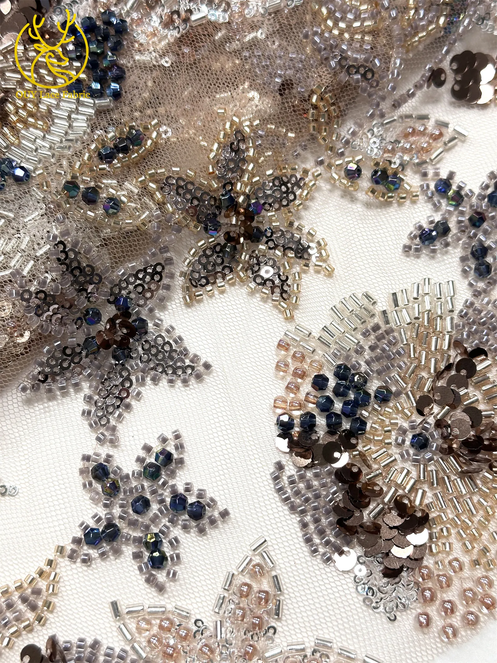 Modischer nigerianischer bestickter Perlen-Spitzenstoff, eleganter afrikanischer Pailletten-Netzstoff für Brautkleider und Partykleider zum Nähen – Detail 27