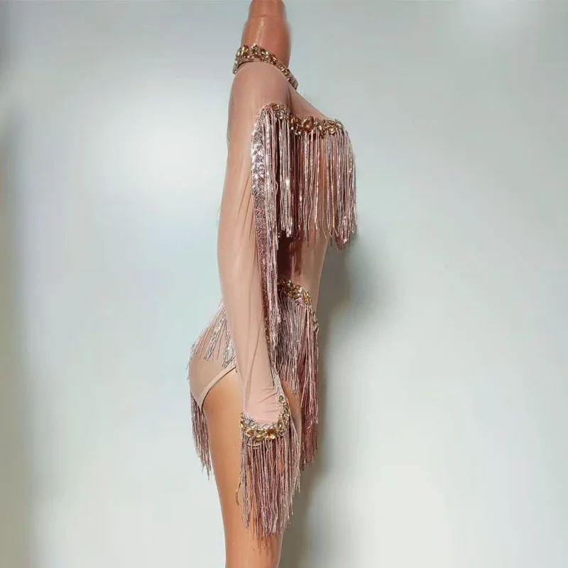 عرض ارتداء سحب الملكة الزي مثير جوجو راقصة زي المرأة Godl الراين مهدب ارتداءها ملهى ليلي القطب ملابس الرقص