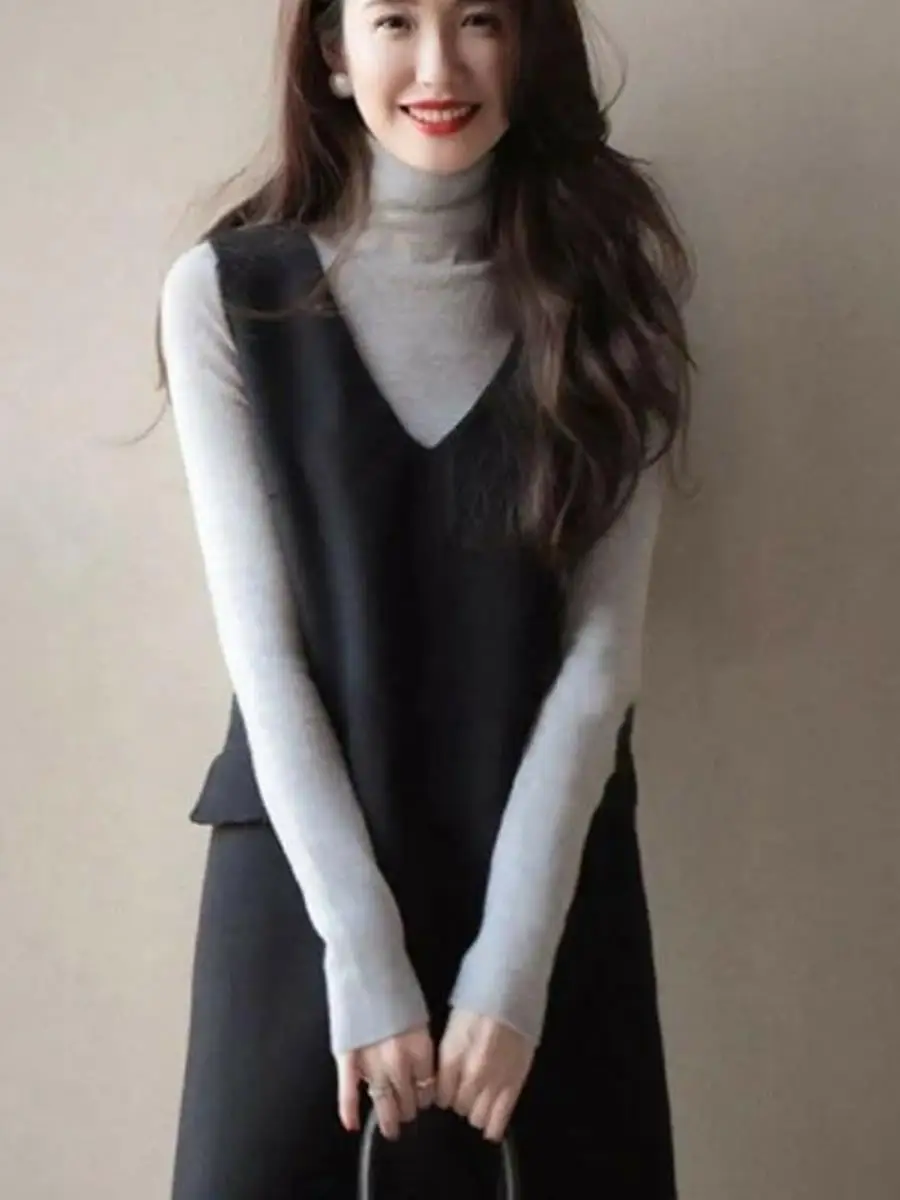 Elegancka kamizelka z dekoltem w serek, sukienka midi z warstwowymi ramiączkami, prosty krój, nowa kolekcja zimowa, uwodzicielska...