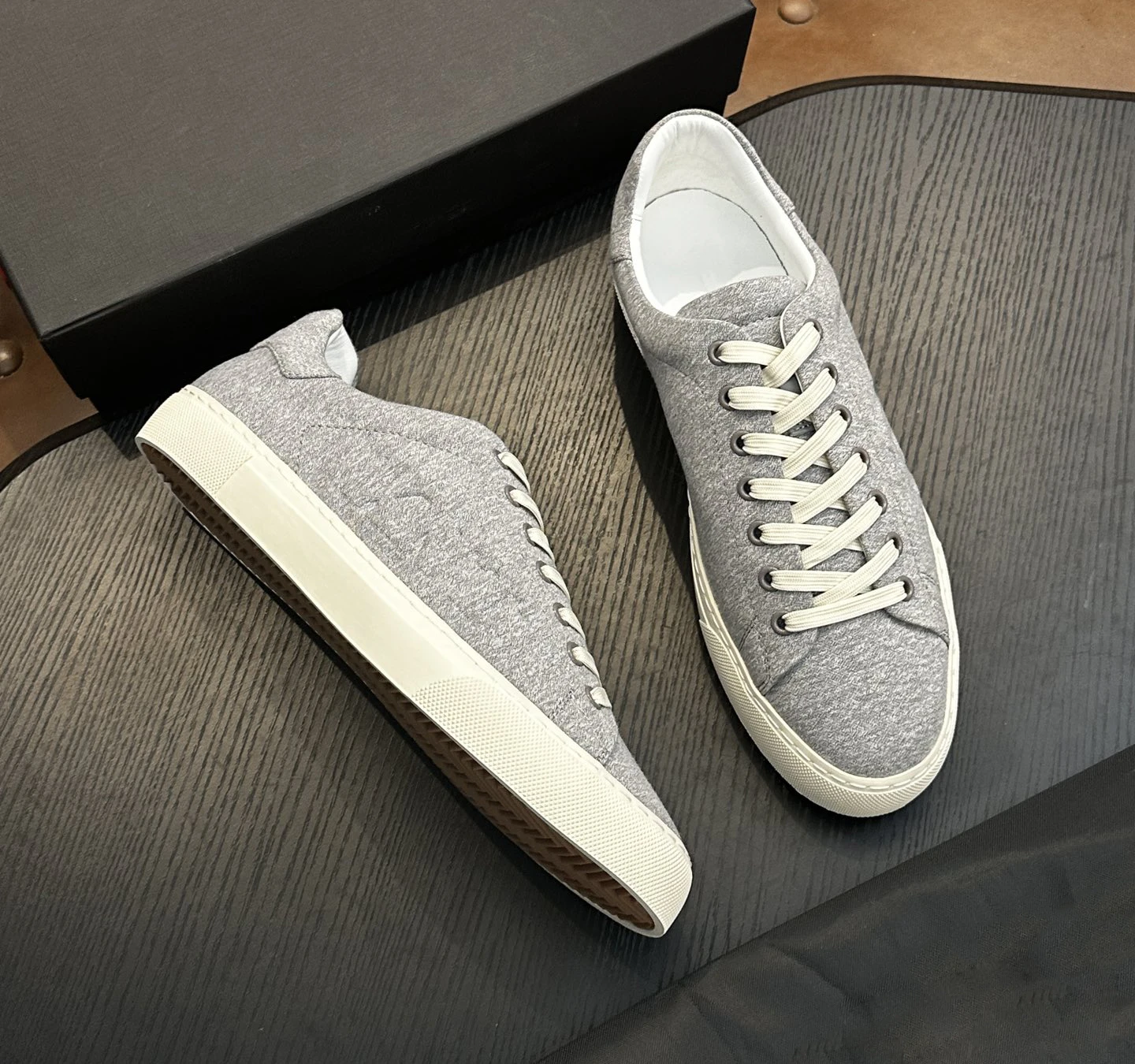 

OECHSLI Shoes Cowhide Suede 2025 new outdoors fashion quality comfortable genuine leather motion Men‘s European big size 38-47