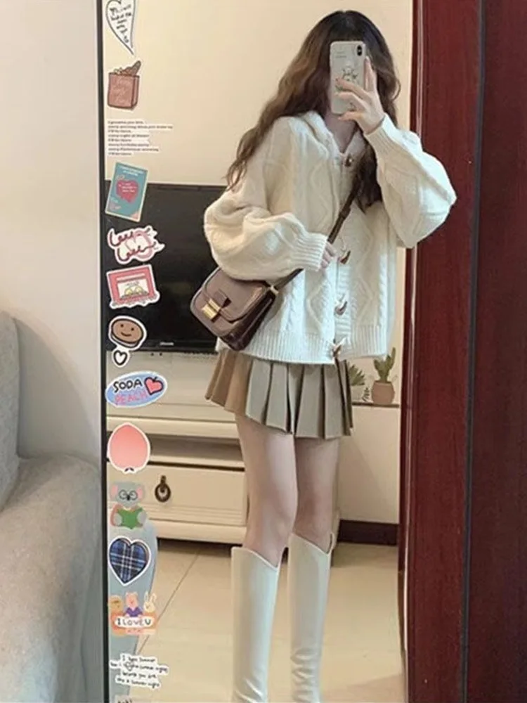 

Комплект из свитера и юбки Tea Series Lazy Sle для женщин: дышащий худи с длинными рукавами и короткая юбка из полиэстера для весны и осени