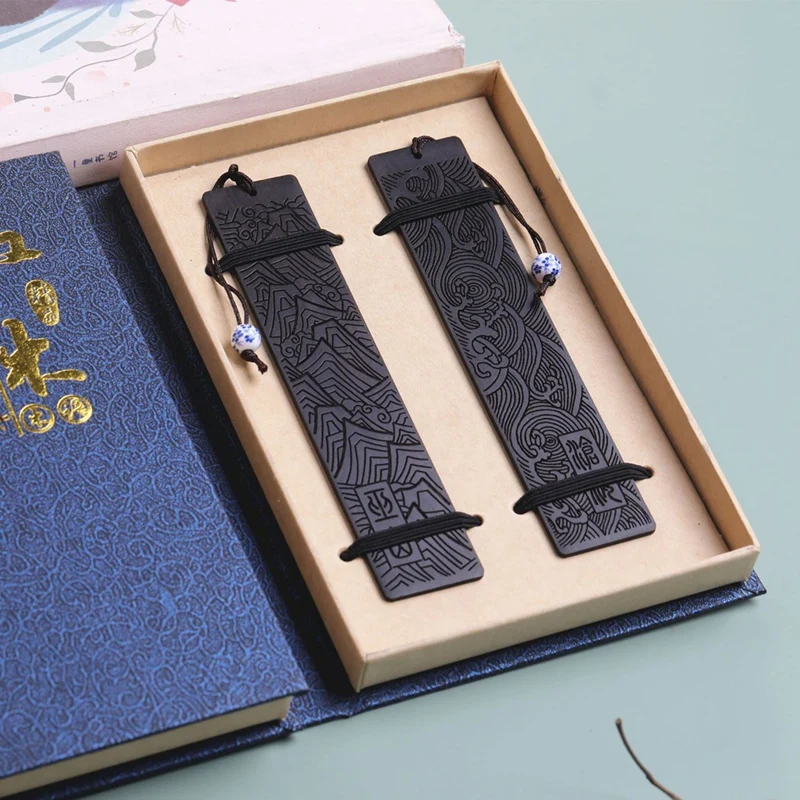 Segnalibri intagliati in mogano cinese elegante da 2 pezzi, segnalibri in legno di sandalo cinese retrò splendidamente intagliati