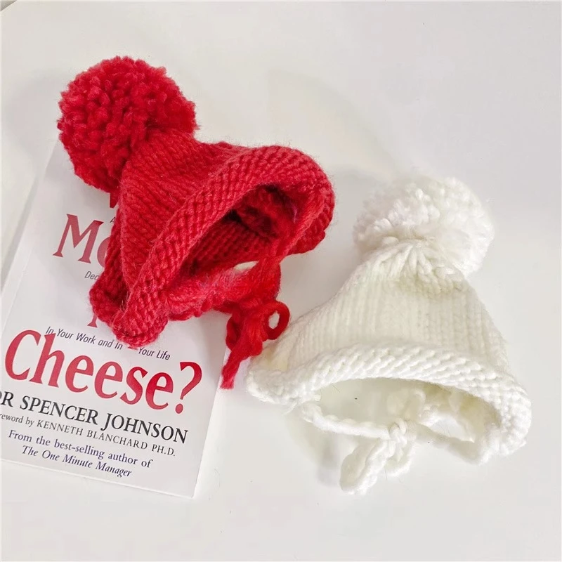 Gestrickte Haustiermütze mit Niedlichem Fellball, Kopfbedeckung für Hunde und Katzen, Geeignet für Kleine und Mittelgroße Hunde und Katzen