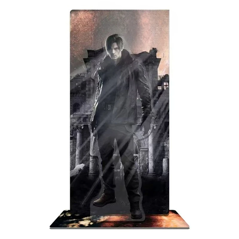 

Игровые аксессуары: акриловая подставка с фигуркой Леона С. Кеннеди, фигурка Грейс Эшкрофт, декоративная подставка с фигуркой Альберта Уескера, игрушки, подарки