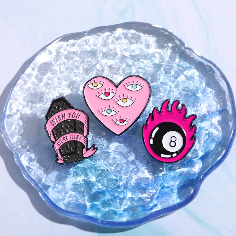 Horror Anime Animation Brooch Enamel Pins Punk Gothic Eyes Skull Brooch Lapel Badges Hallowoeen Gift Jewelry Gift for Friends