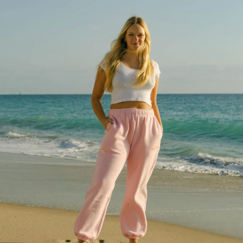 핑크 퍼프 스웨트팬츠 캐주얼 스포츠 바지 유럽 스타일 허리 밴딩 트리플 아세테이트 섬유 100% 여성 패션