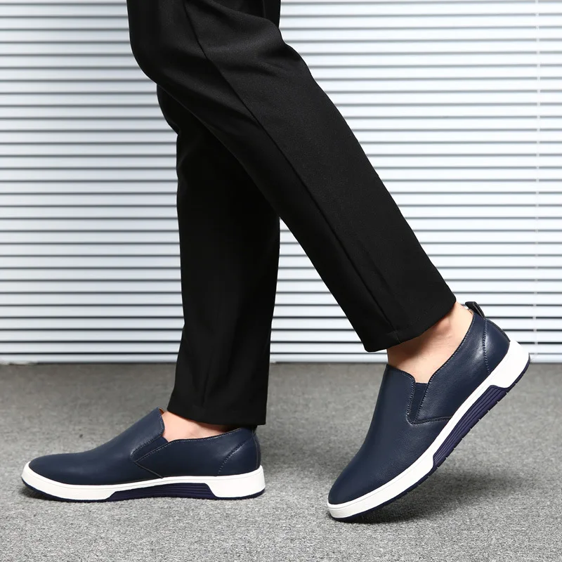 Leather Men Casual Shoes Lazy Slip on Mens Leather Shoes Quality Breathable Lace Up Man Flats British Peas Shoes Plus Size 39-48