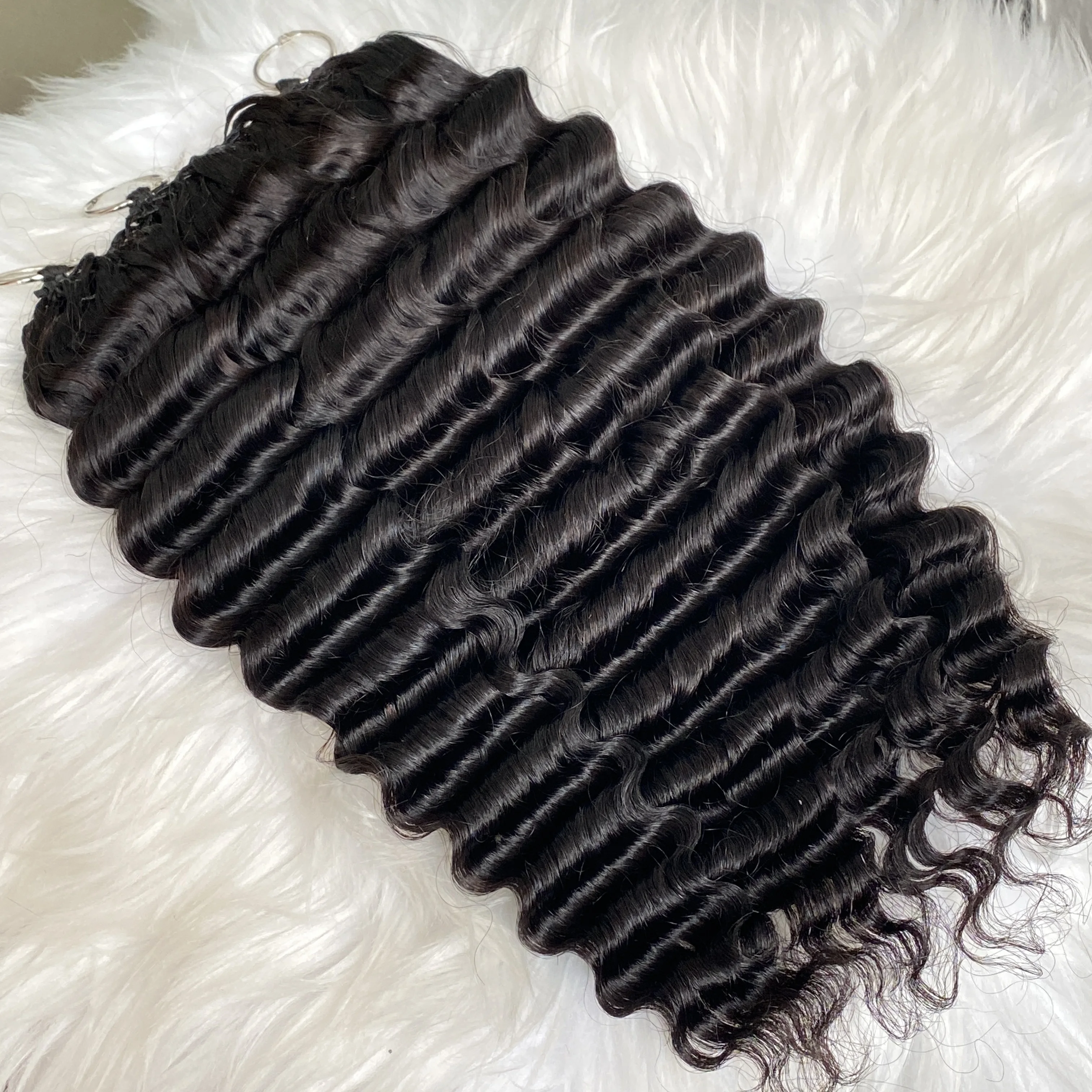 extensions-de-cheveux-naturels-noirs-remy-a-ondulations-profondes-en-plumes-pour-crochet-50g-100g-150g