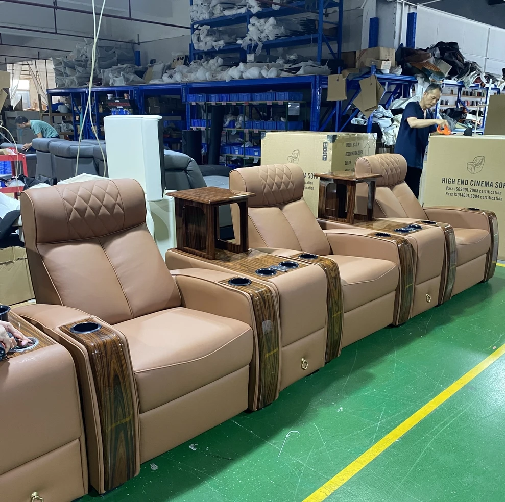 Poltrone Reclinabili per Home  - Home Cinema Chairs recensione e prezzo
