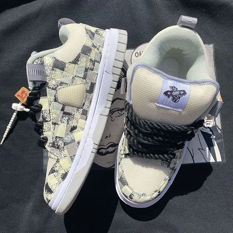 

New camouflage green retro bread shoes suitable for both men and women plus size couple trendy lightweight sports shoes