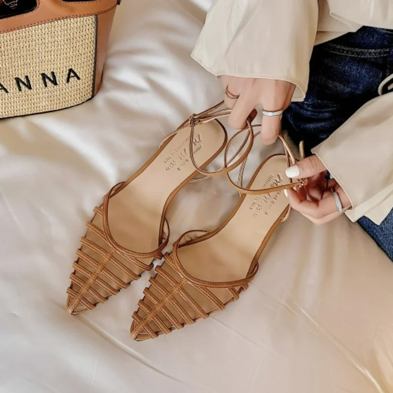 

2025 Summer New Fashion Hollow Pointed Toe Party Sandals for Women Fashion Chunky Heels Baotou Female Elegant Designer Shoes