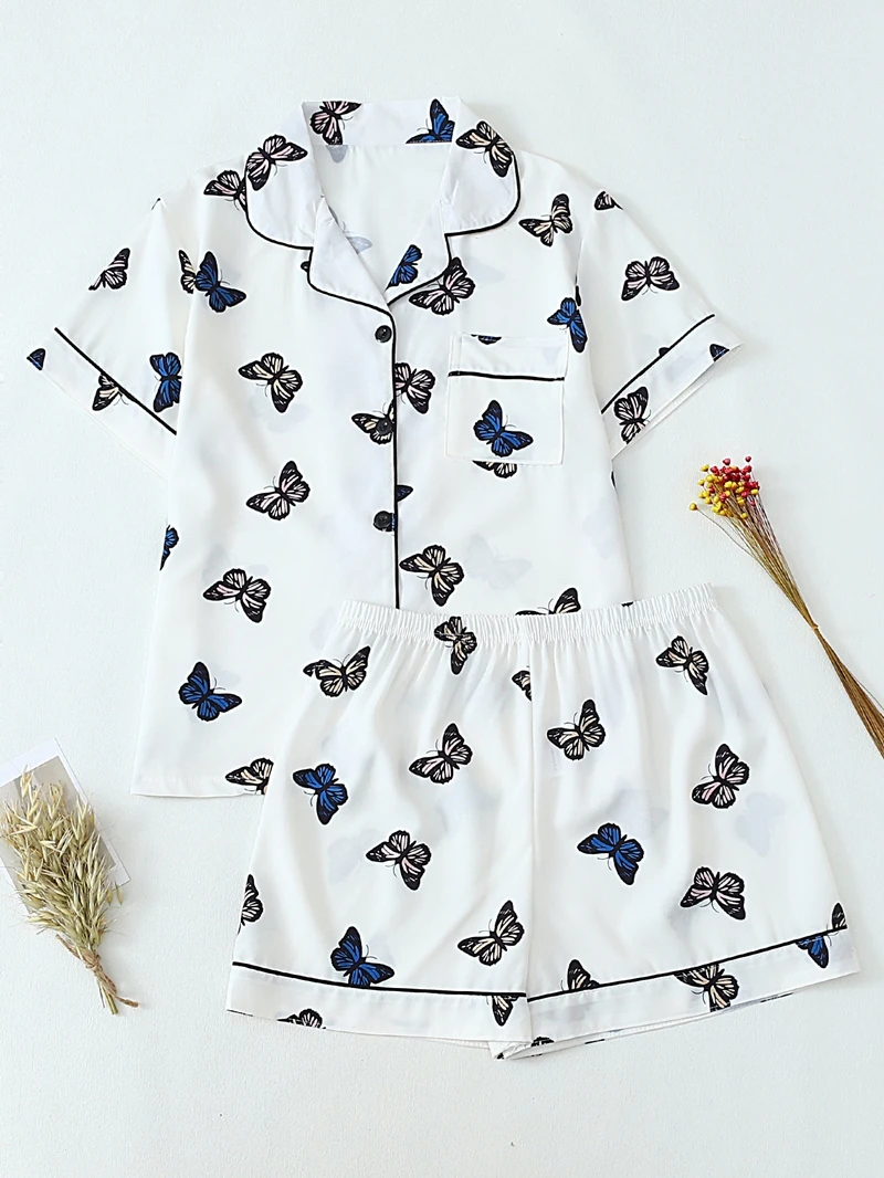 

Женский ультра-мягкий комплект домашней одежды с принтом бабочки. Удобная футболка с короткими рукавами и эластичные шорты для повседневной одежды для сна и домашней одежды.