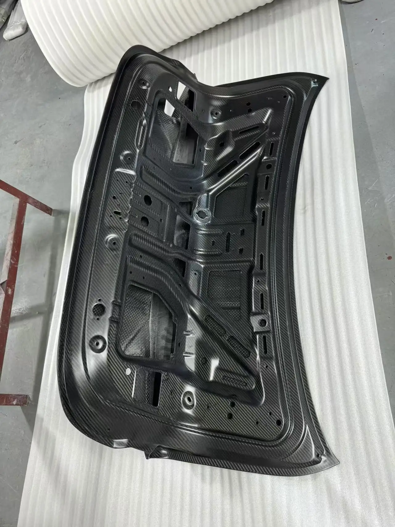 Good Fitment CSL Style Dry Carbon Fiber Trunk Lid Cover for 4 Series G22 G82 M4 2020+ Car Replacement Rear Trunk Lid 5