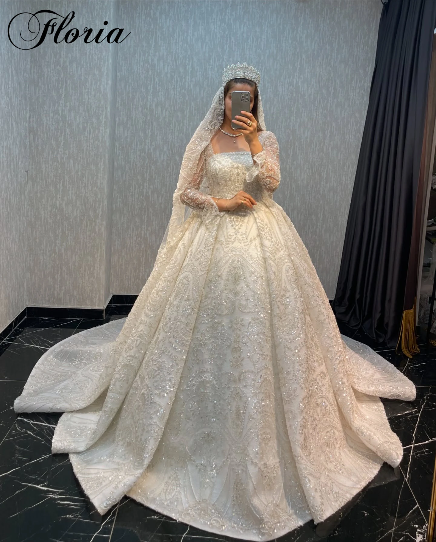 Mangas compridas vestidos de casamento elegantes a linha capela decote quadrado vestidos de casamento de luxo grávida vestido branco personalizado