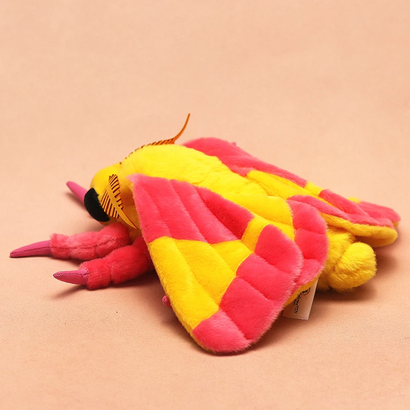 Cute Rosy Maple Moth High Fidelity Silk Moth Plushie Fly Plush Toy Lifelike Insect Animal Simulation Stuffed Doll Kawai Toy Gift