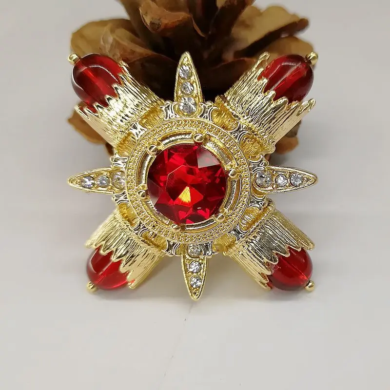 Baroque Red Rhinestone Cross Brooch Pin Metal Big Brooches for Women Vintage Pins Clothes Scarf Clip Jewelry