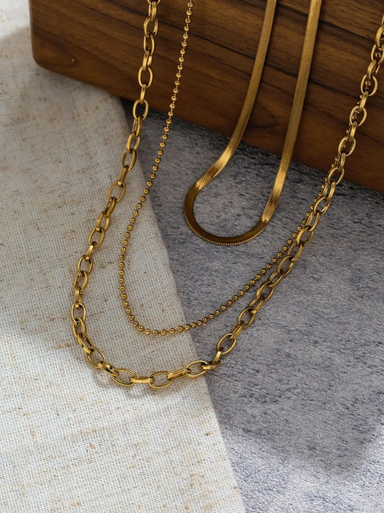 

Classic stainless steel gold chain bead chain snake chain three-layer chain necklace women's trendy waterproof jewelry gift