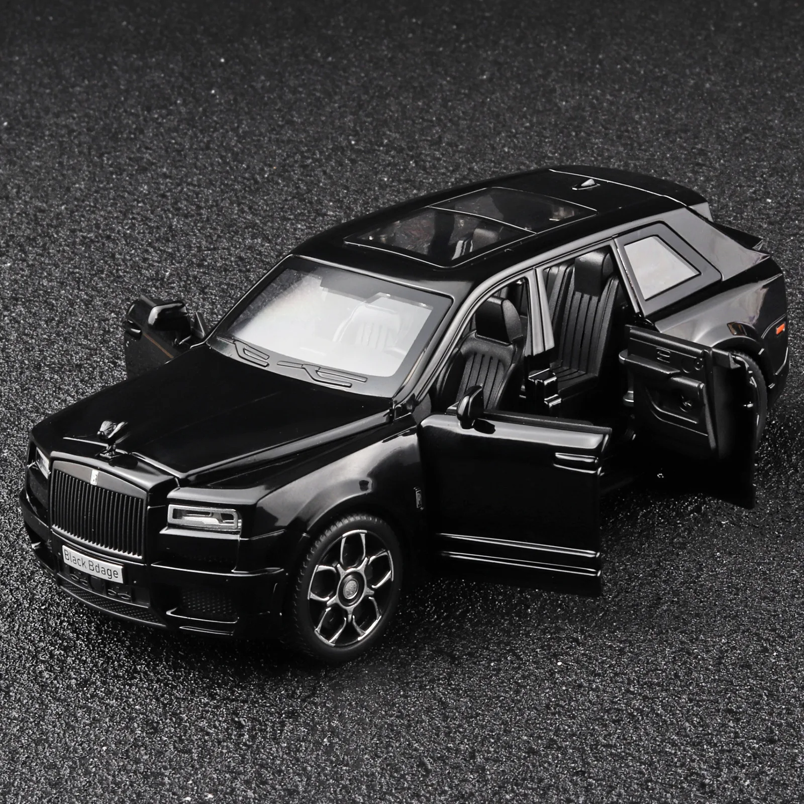 

1:32 Alloy Car Model, Children's Boy Toy Car Model Ornament, Chenghai Wholesale