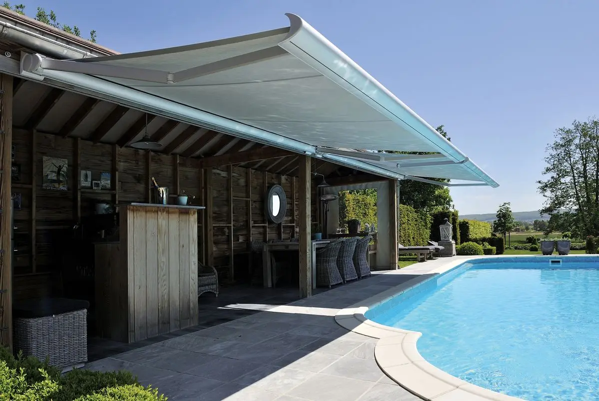 

Awnings with Wind and Sun Sensor Professional Electric Full Cassette Awning with Remote Control for Swimming Pool Sun Protection