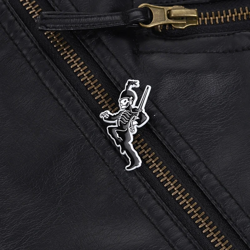 Psychedelic Rock Marching Skeleton Pin Vintage Band Symbol Brooch with Rifle and Hat Design Accessory for Daily Wear Retro Style
