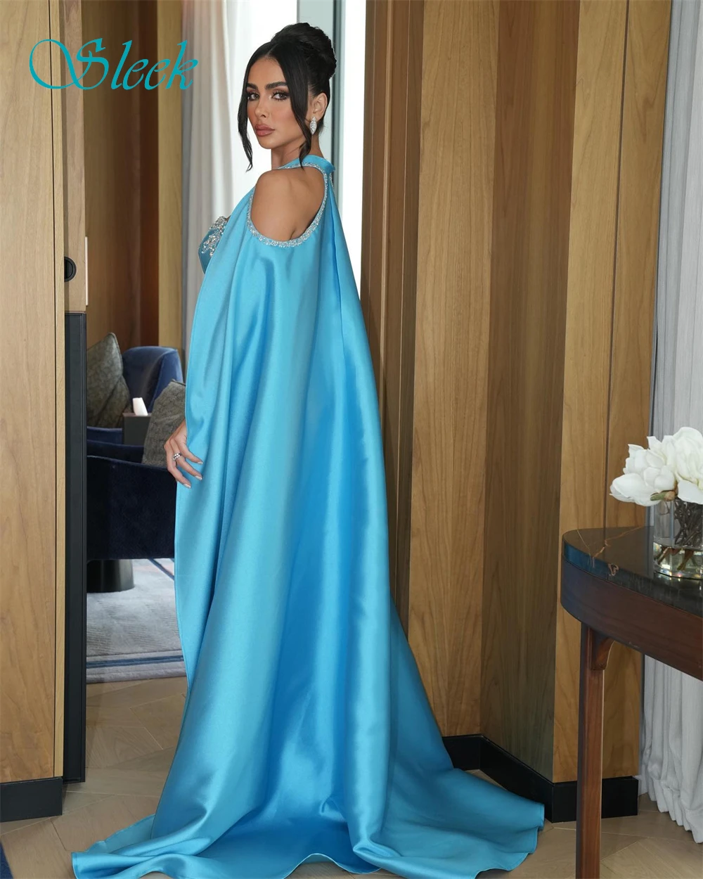 

Customized Elegant Strapless Evening Dress and Exquisite Shawl Special Occasion Gowns and Temperament Satin Cocktail Dresses