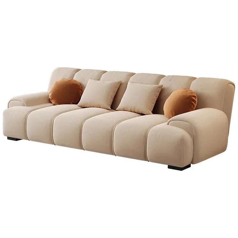 A Modern Living Roo…