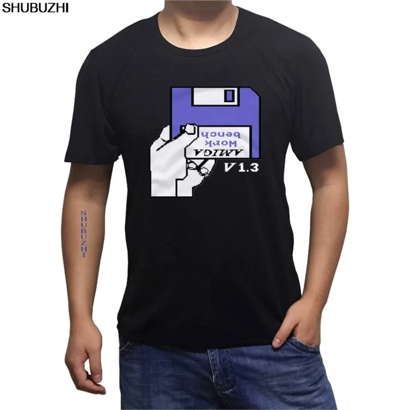 T SHIRT COMMODORE C64 AMIGA GAME GAMER GAMING  WORKBENCH CULT VINTAGE RETRO Harajuku Fashion Classic Unique sbz1471