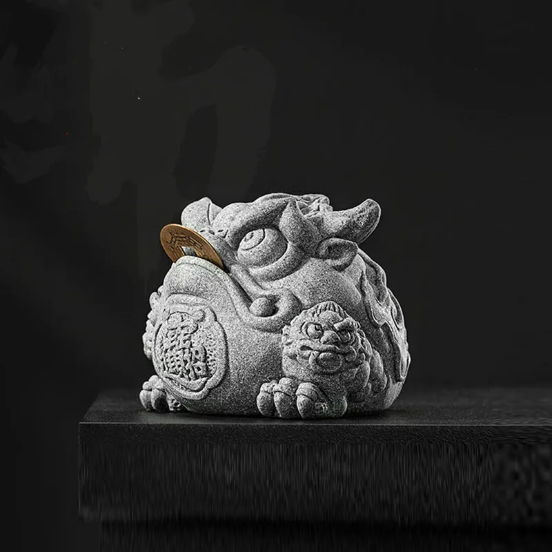 Vintage Chinese Fortune Toad Tea Pet Ornament Cement Golden Toad Statue Home Office Tea Table Decoration Craft