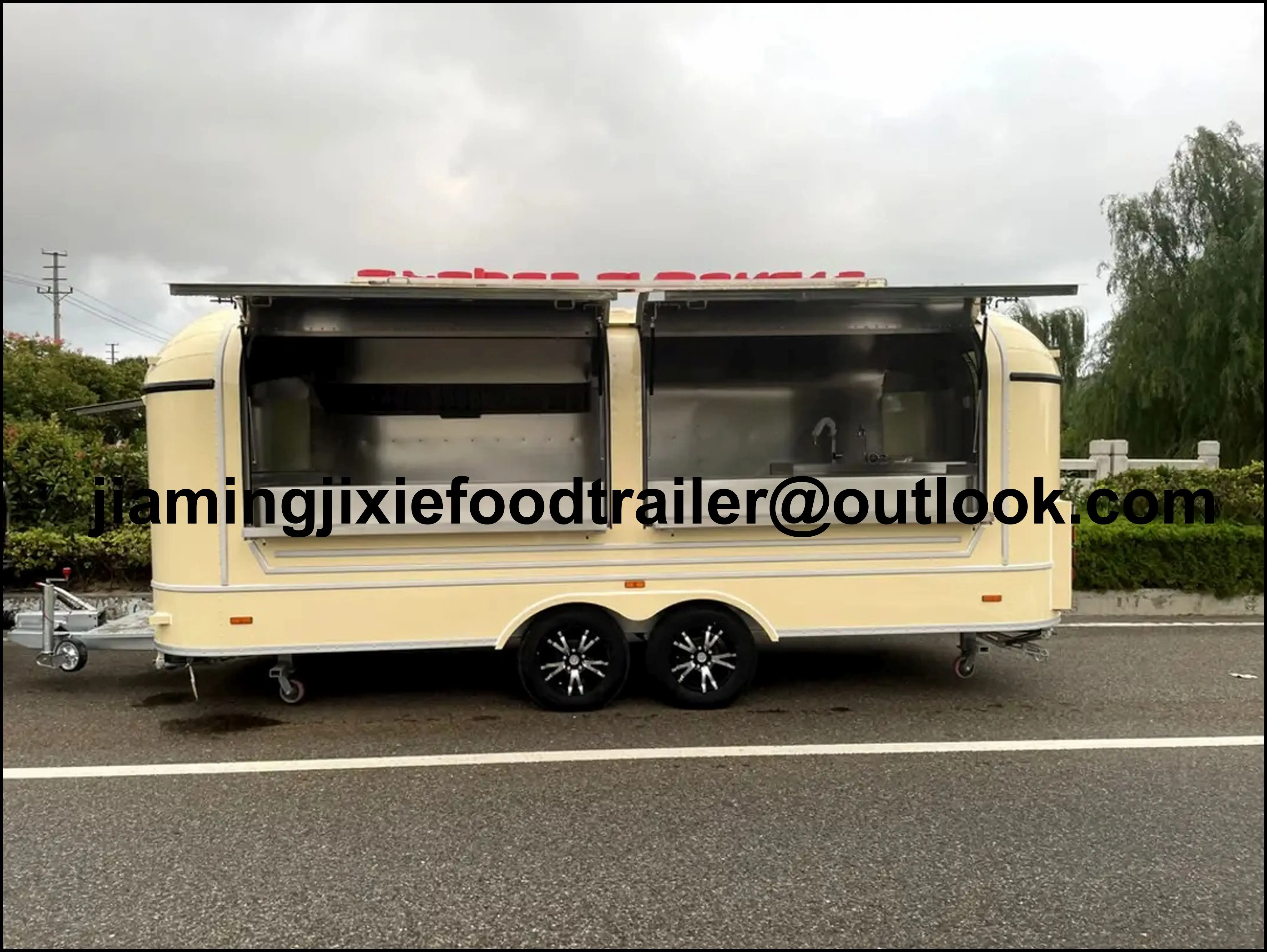 Outdoor Street Food…