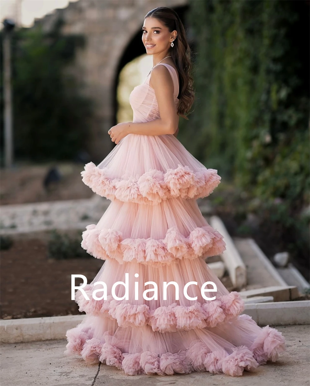 فستان سهرة من التول الوردي عالي الجودة مخصص بدون حمالات بدون أكمام لحفلات العودة للوطن فساتين مناسبة خاصة فاخرة