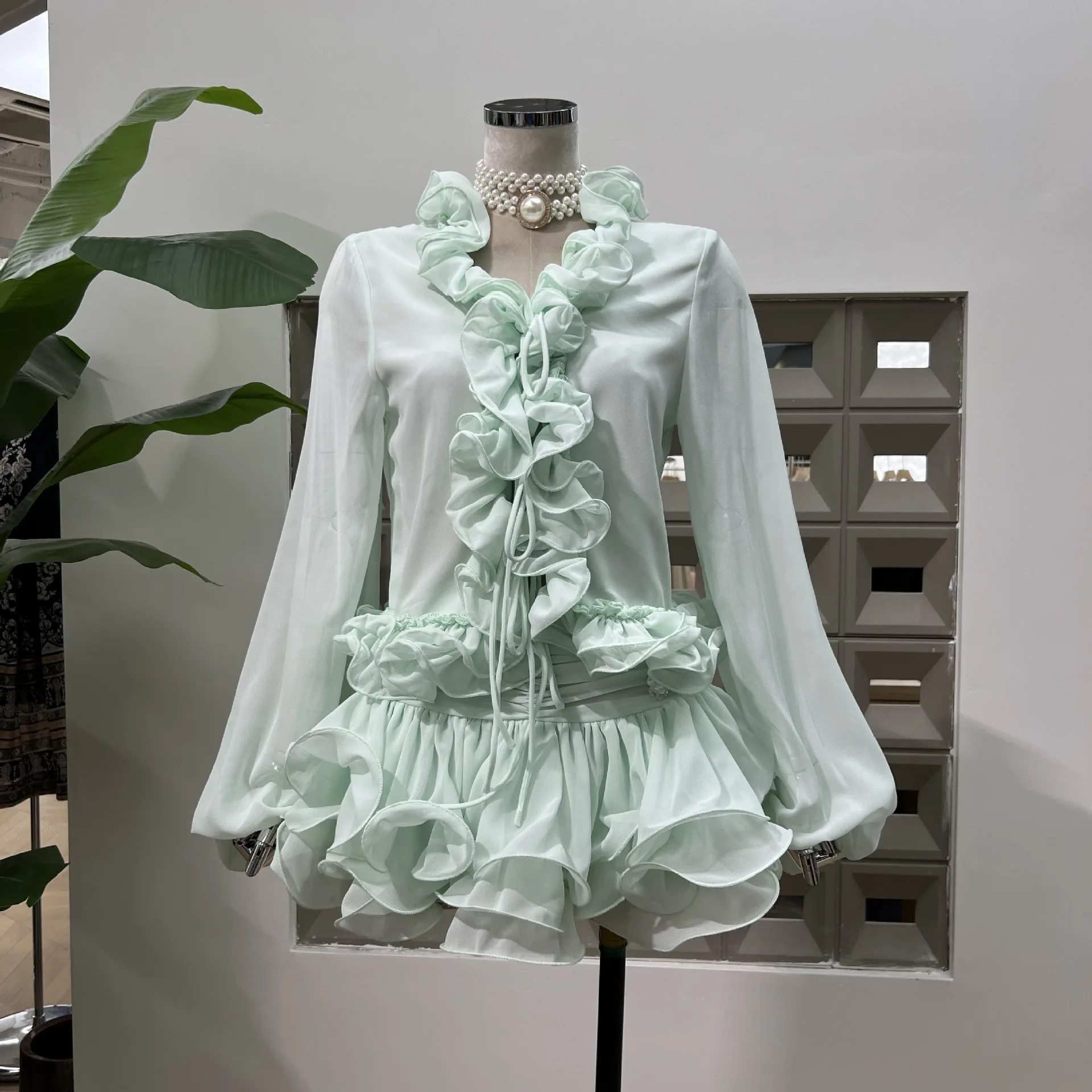 

Fashion Womens Sets Womens 2 Piece Ruffle Edge Lace-up Tops + High Waist Folds Pleated Cake Skirts Set Celebrity Women's Suits