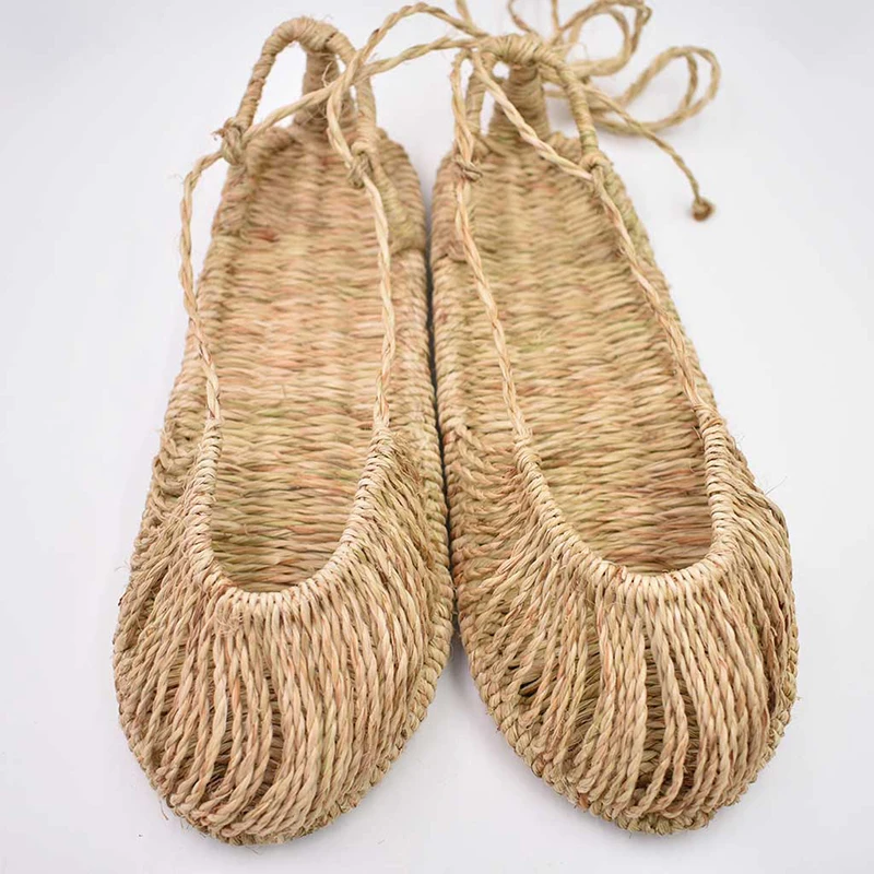 JARYCORN 2023 Summer New Handmade Straw Shoes Men and Women Couples Beach Non-slip National Creative Stage Performance Cosplay