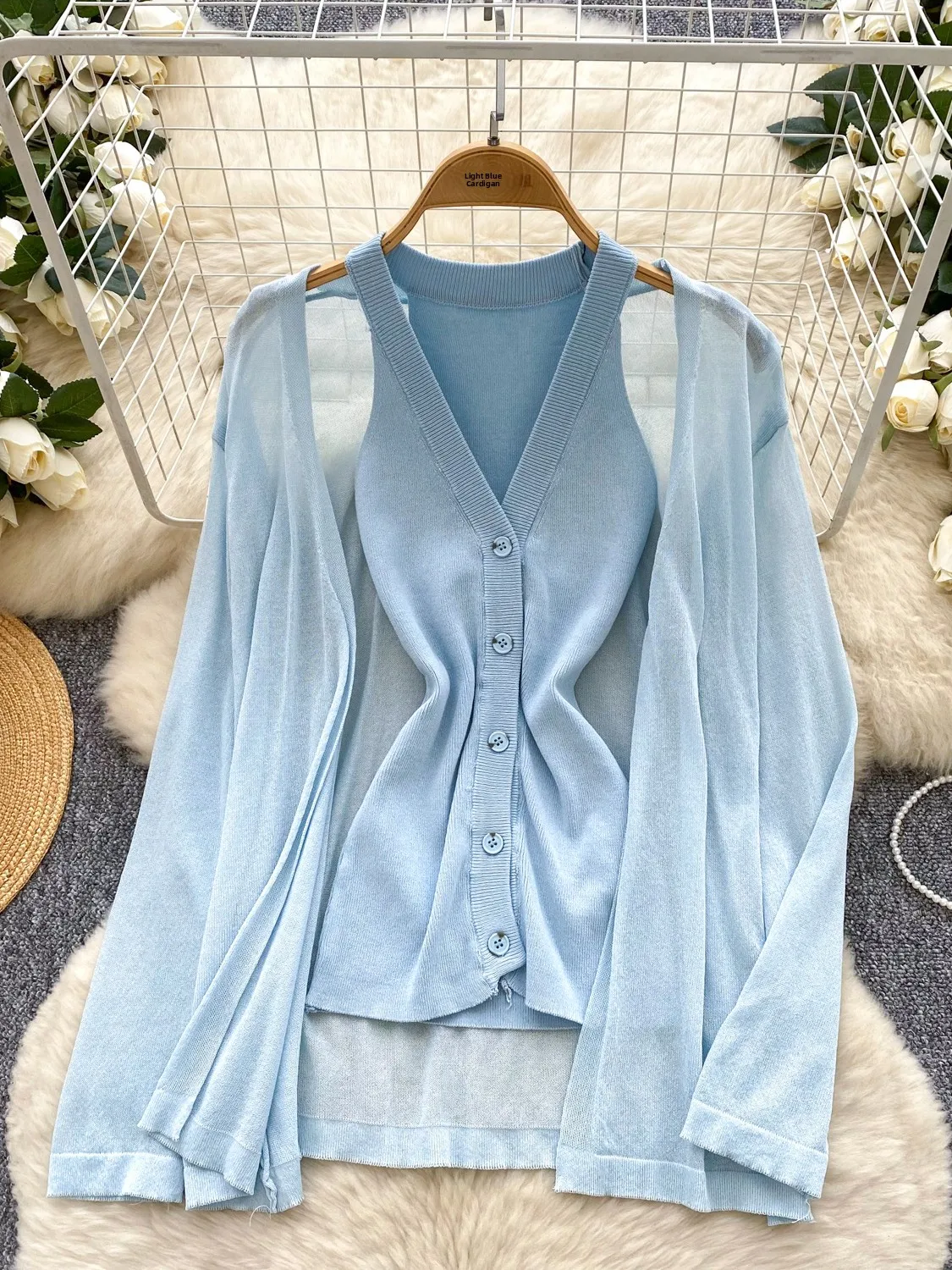 Conjunto de Cseta de Proteção Solar de Tecido Fino com Colete de Malha Sem Mangas de Verão para Mulheres com Design ma...
