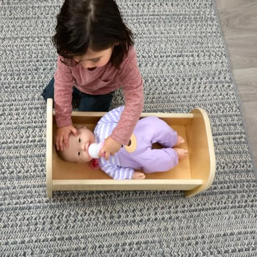 Houten babypop 22"L x 12"B x 12"H Bed Speelmeubilair, Natuurlijke afwerking, Geschikt voor pop tot 22 inch, kleuterschool, kinderspeelgoed