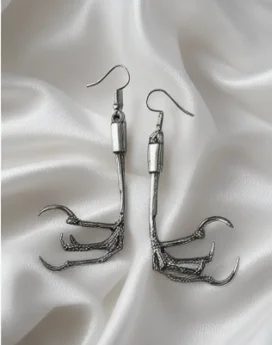 Gothic Raven Earring Crow Jewelry Oddities Bird Skull Claw Talon Stud Animal NU-GOTH Jewelry Gift