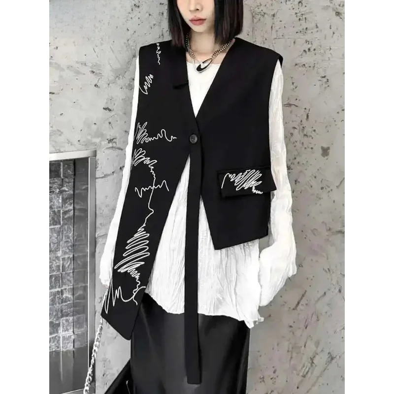 

Women Black Embroidery Irregular Ribbon Big Size Vest New V-collar Sleeveless Fashion Tide Spring Autumn 2025 Waistcoat Women