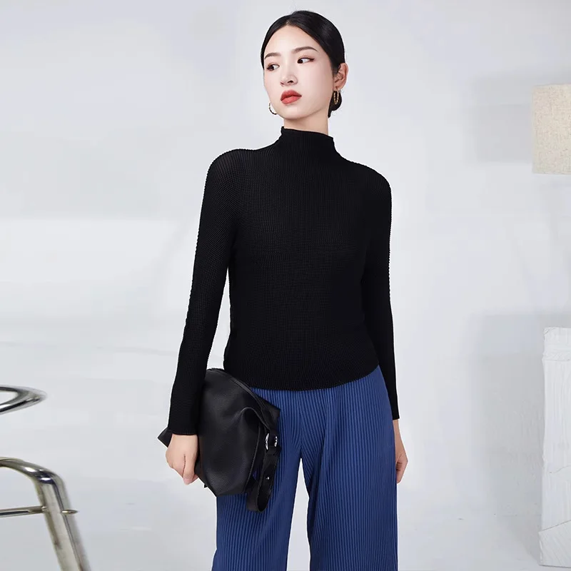 

Miyake плиссированная женская футболка 2025, новая осенне-зимняя модная плиссированная тонкая футболка с половиной высокого воротника и длинными рукавами, женская базовая рубашка