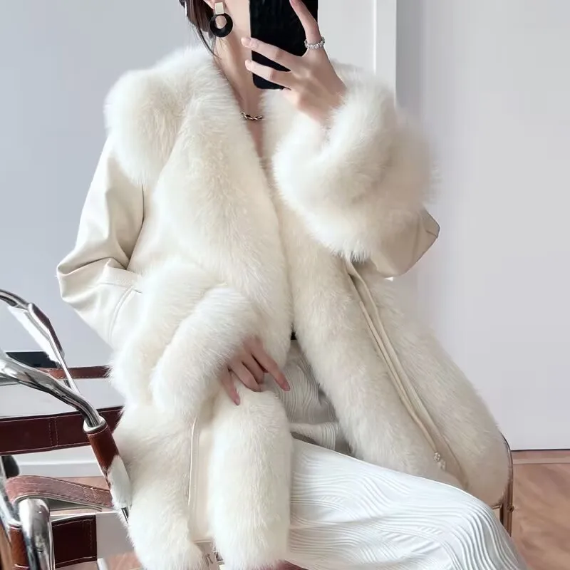 

Whole Leather Fox Fur Fur Sheepskin Coat for Women 2023 New Haining Fur Winter Padded Coat Real Fur Temperament