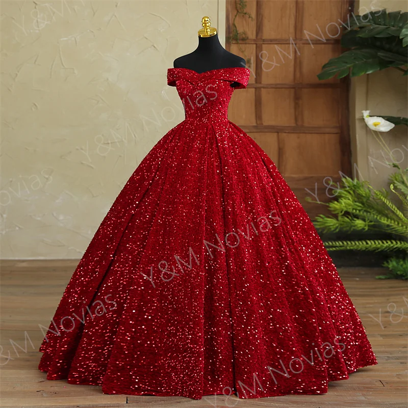 Y & m novias personalizado plus size luxo lantejoulas arco fora do ombro vermelho escuro quinceanera vestidos 15 vestido de baile para festa