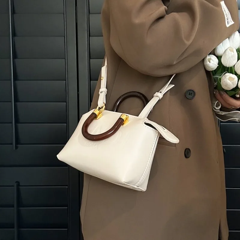 

Новая модная женская сумка-подушка большой вместимости, нишевый дизайн премиум-класса, универсальная сумка через плечо/ручная сумка из высококачественной искусственной кожи